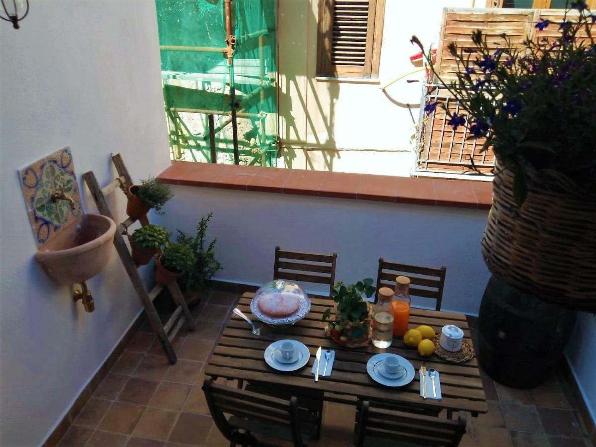 Il Terrazzino Sul Kemonia Lägenhet Palermo Exteriör bild